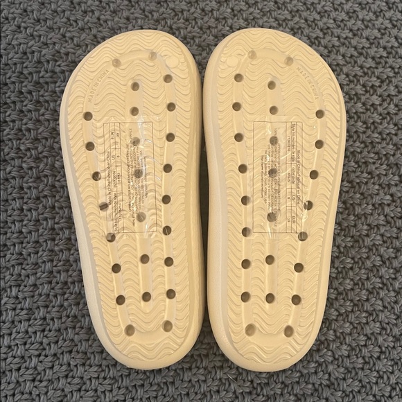 PINK Victoria's Secret Beige Sandals - Picture 3 of 3